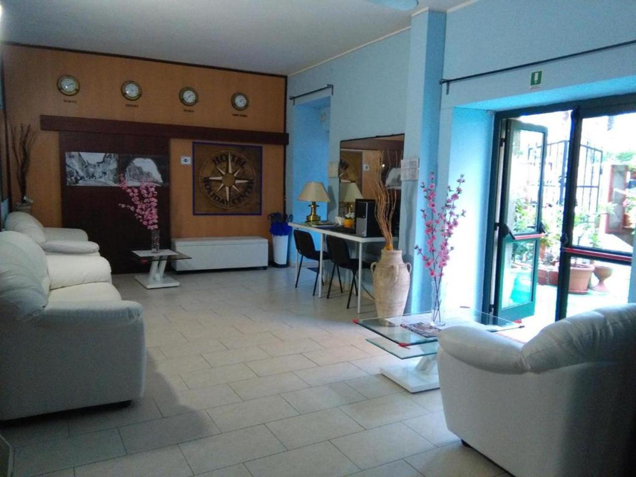 Piccolo Hotel Holiday Center 피날레리구레 외부 사진