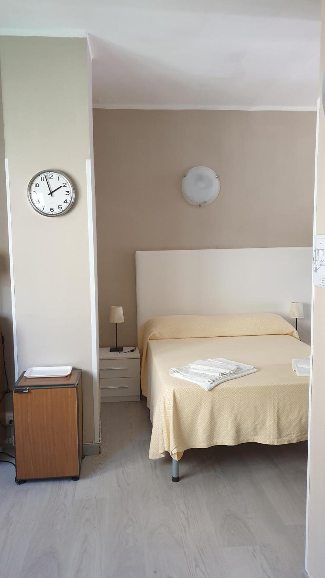 Piccolo Hotel Holiday Center 피날레리구레 외부 사진